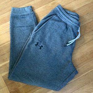 Men’s Under Armor sweatpant joggers